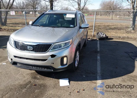 2014 Kia Sorento Lx z USA, uszkodzony, nr VIN 5XYKT3A60EG516185